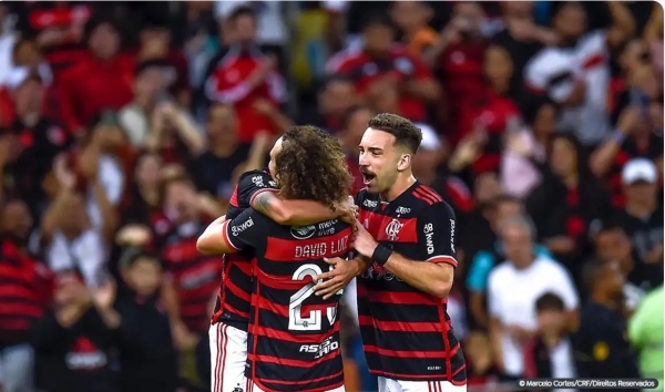 FLAMENGO DERROTA CRUZEIRO PARA SE ISOLAR NA PONTA DO BRASILEIRO