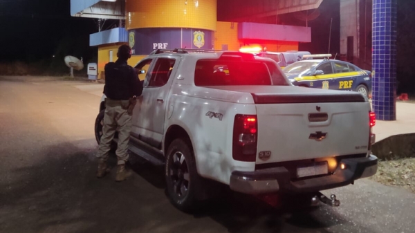 PRF FLAGRA DOIS CASOS DE MOTORISTAS EMBRIAGADOS EM AÇAILÂNDIA/MA