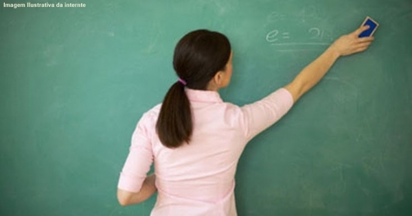 Professora é acionada por colocar substituta para dar aula em escola