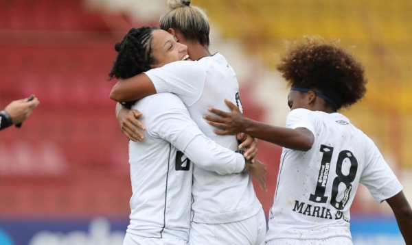 Brasileiro Feminino: Santos vence Real Brasília por 3 a 0