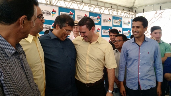 E AGORA Juscelino? Governador Flávio Dino faz afagos a Benjamim de Oliveira.