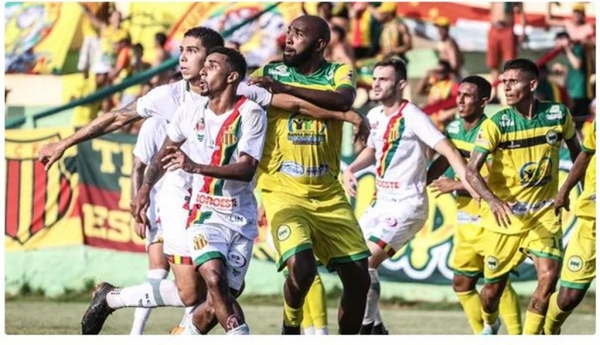 Sampaio sai na frente, mas Cordino busca o empate no Leandrão no primeiro jogo da final do Maranhense