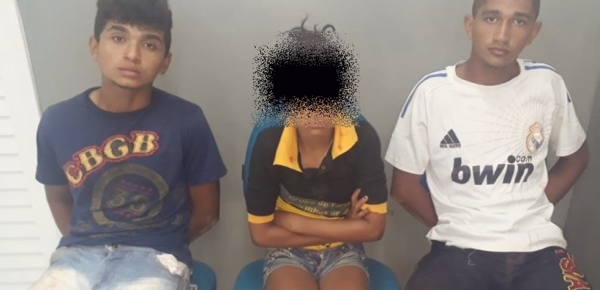 Santa Luzia – Polícia Militar prende jovens ao praticarem relações sexuais com uma menor de 12 anos, em casa abandonada no distrito Faísa