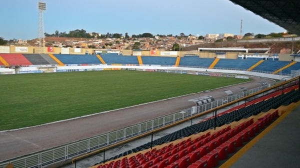 Boa Esporte vence Sampaio e diminui diferença entre as equipes na parte inferior da Série B