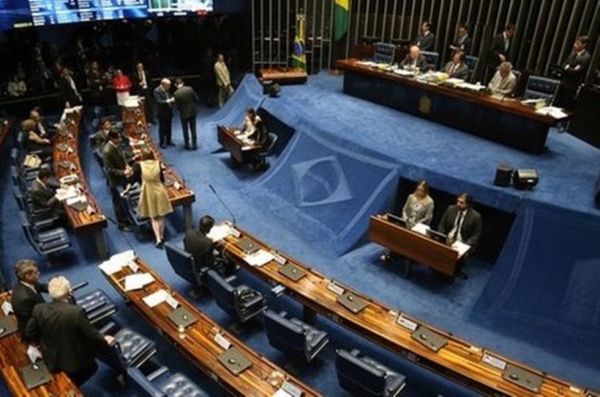 Comissão aprova fim da estabilidade para servidor público