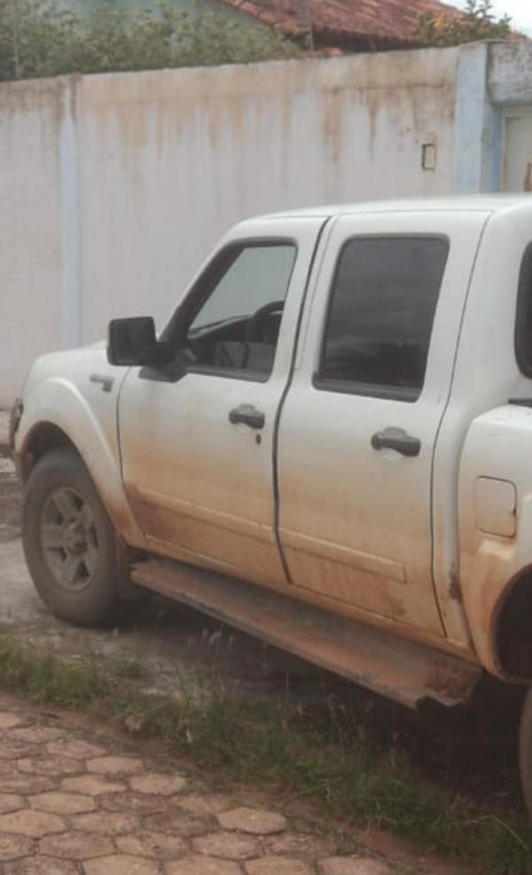 AÇAILANDIA - POLÍCIAL MILITAR NA FOLGA IMPEDE FURTO DE CAMINHONETE