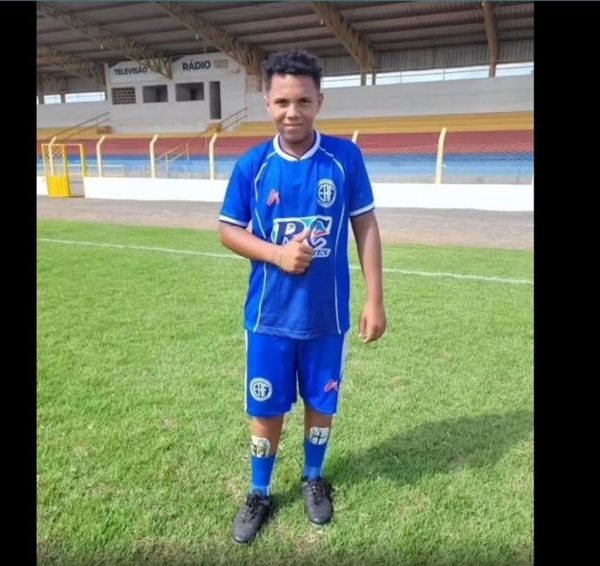 ADOLESCENTE É MORTO A TIROS ENQUANTO VOLTAVA DA ESCOLA EM PORTO FRANCO, NO MA