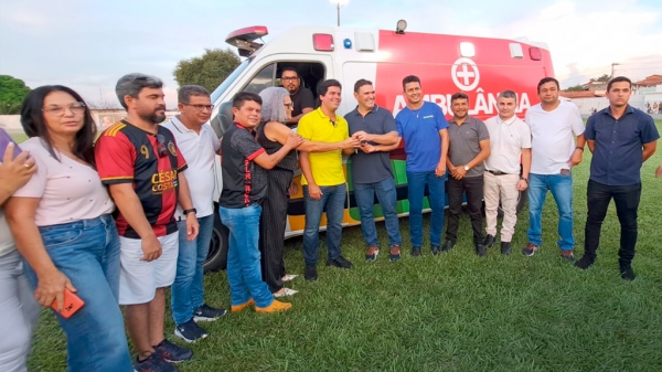 LIGA ESPORTIVA REALIZA ABERTURA DA TAÇA AÇAILANDENSE DE FUTEBOL AMADOR COM SUCESSO DE PÚBLICO NO ESTÁDIO PEDRO MARANHÃO.