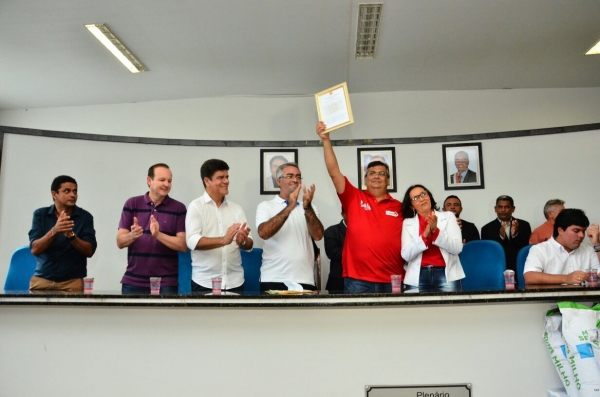 Flávio Dino entrega biblioteca, restaurante popular, Mais Asfalto e outras ações em João Lisboa, Itinga e Montes Altos