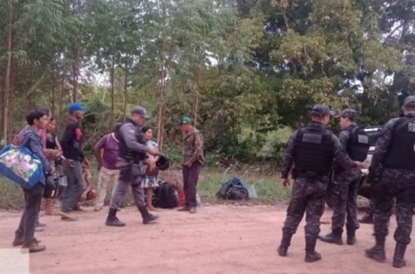 POLÍCIA IDENTIFICA E LEVA À DELEGACIA GRUPO DE INVASORES DE PROPRIEDADE PARTICULAR NA REGIÃO TOCANTINA