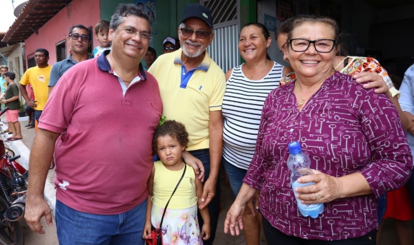 Flávio Dino entrega casas, Mais Asfalto, e ações de desenvolvimento social em mais cinco municípios maranhenses