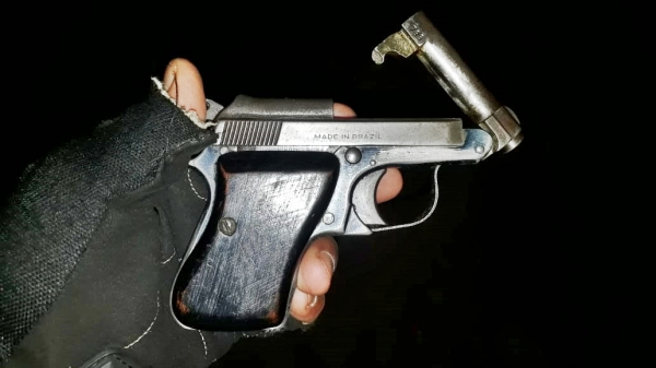 AÇAILÂNDIA URGENTE – Idoso é preso com arma de fogo na Rua 13 de Junho