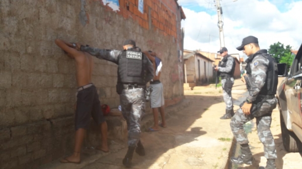 AÇAILÂNDIA - POLÍCIA MILITAR INTENSIFICA AÇÕES DE COMBATE À CRIMINALIDADE POR VÁRIOS PONTOS DA CIDADE 