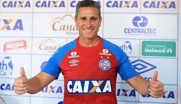 Jorginho é o novo treinador do Bahia para a temporada