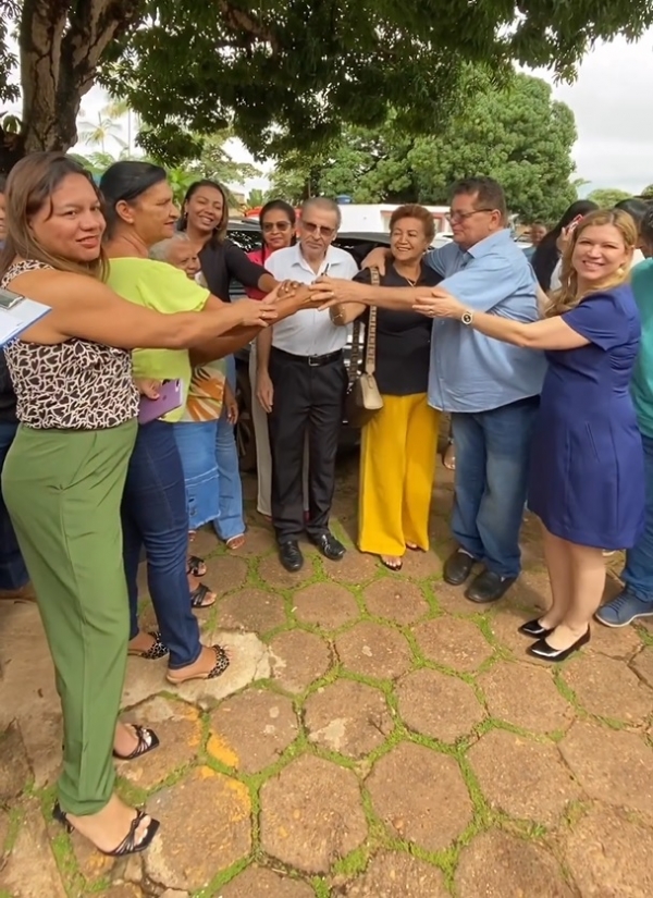  AÇAILÂNDIA: PREFEITO ALUÍSIO ENTREGA VEÍCULOS E EQUIPAMENTOS AOS CONSELHOS TUTELARES E DOS IDOSOS 