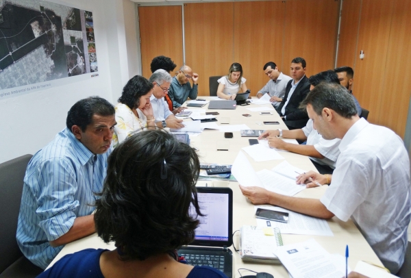 Governo do Maranhão discute atual cenário das siderúrgicas em Açailândia