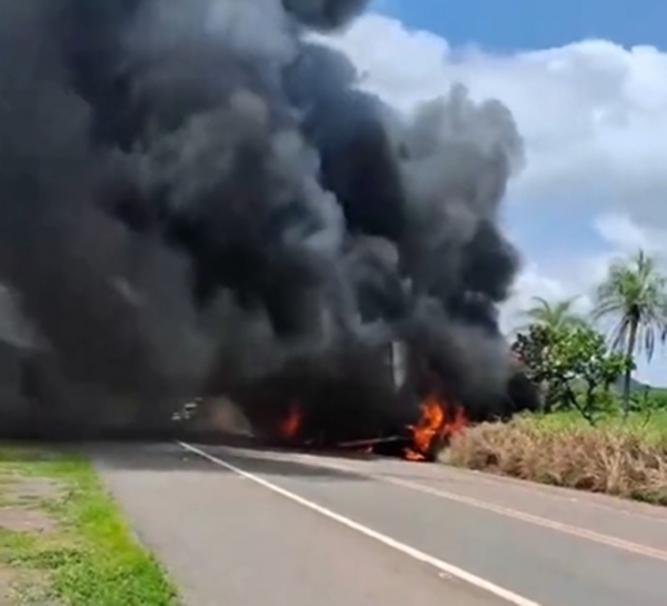 QUATRO PESSOAS MORREM EM DOIS ACIDENTES EM TRECHOS DIFERENTES DA BR-010