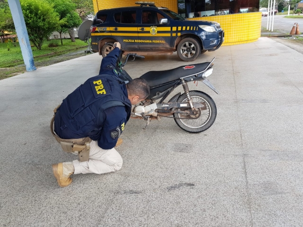 MARANHÃO - PRF recupera motocicleta roubada