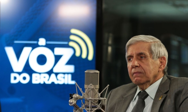 Heleno diz que garantir segurança das comunicações é desafio mundial