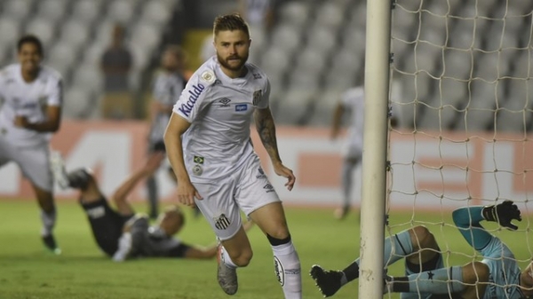 Santos goleia, consolida terceiro lugar e deixa Botafogo perto do Z-4