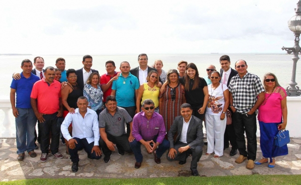 Flávio Dino assina convênio de R$ 7 milhões para reforma da Ceasa de Timon