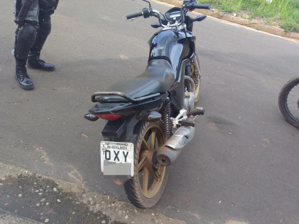 AÇAILÂNDIA - Polícia Militar recupera mais uma moto roubada