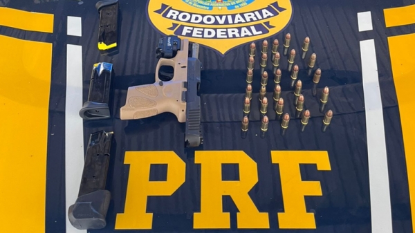 PRF APREENDE ARMA DE FOGO DE USO RESTRITO E MUNIÇÕES DURANTE FISCALIZAÇÃO EM IMPERATRIZ (MA)