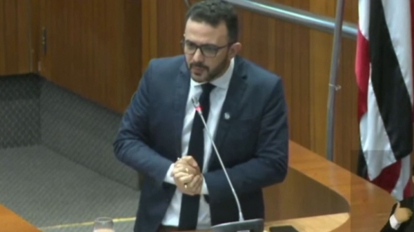 VÍDEO: DEPUTADO OFERECE R$ 50 MIL PELA CAPTURA DE CRIMINOSOS QUE ESTUPRARAM BAILARINA