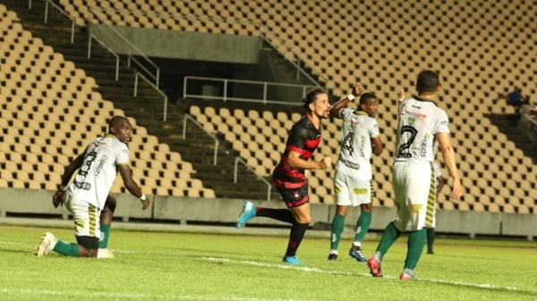 Em noite de Ancelmo, Moto goleia Cordino e assume a liderança do Maranhense