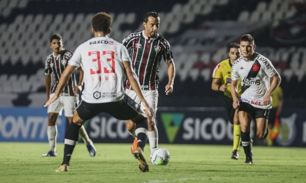 Com gol de Cano no fim, Vasco busca empate com o Fluminense em São Januário