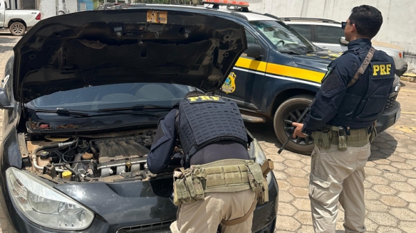 MARANHÃO: CARRO COM REGISTRO DE FURTO NO GOIÁS É RECUPERADO PELA PRF EM BARRA DO CORDA