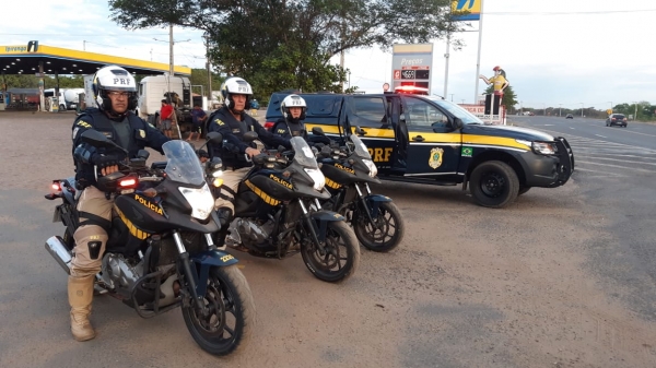 FINAL DE SEMANA - PRF APREENDE MOTOCICLETAS QUE UTILIZAVAM MOTORES ROUBADOS