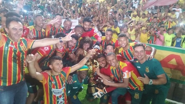 Sampaio goleia Cordino e é campeão do segundo turno do Maranhense 2017