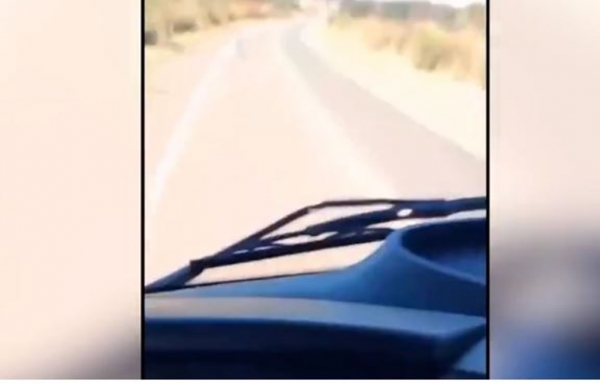 VÍDEO: MOTORISTA FILMA PRÓPRIO ACIDENTE AO TENTAR ULTRAPASSAR OUTRO VEÍCULO EM LOCAL PROIBIDO, NO MA