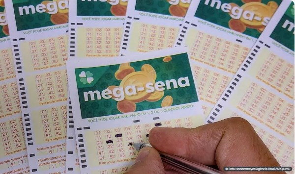 MEGA-SENA ACUMULA NOVAMENTE E PRÊMIO VAI A R$ 120 MILHÕES