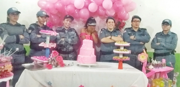 POLICIAIS FEMININAS DO 26º BATALHÃO EMOCIONAM JOVEM DE 15 ANOS
