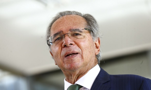 Ministro diz que governo não conseguirá dar reajuste a servidores