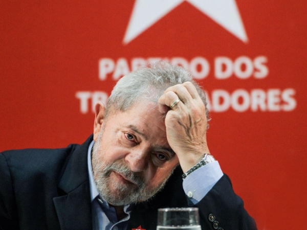 MP pede prisão preventiva de Lula e mais seis pessoas no caso do triplex