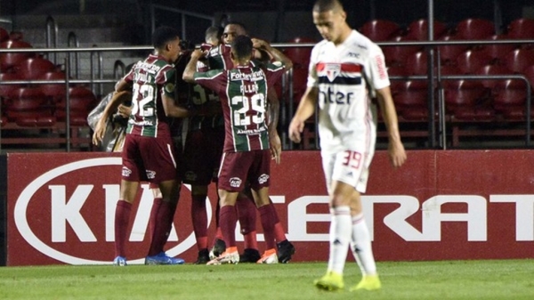 Fluminense vence o São Paulo e deixa zona de rebaixamento; time paulista sai do G-4