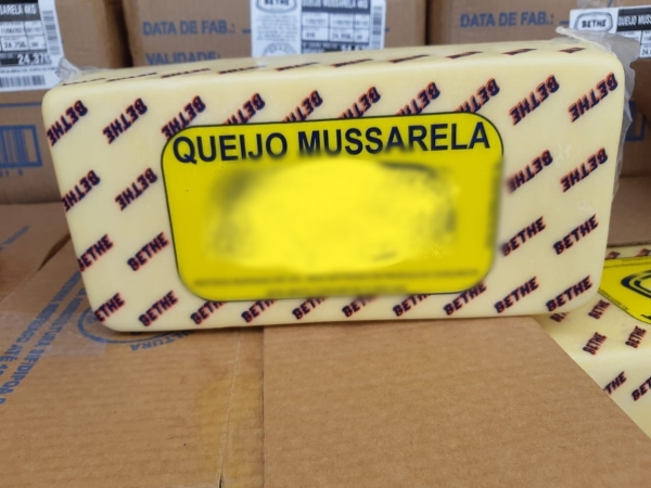 AÇAILÂNDIA  - PRF faz apreensão de carga com  queijo sendo transportada de forma  irregular 