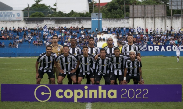 Copinha: Botafogo garante vaga após derrotar São José nos pênaltis