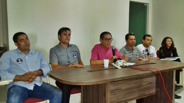 Deputado eleito, Pr. Cavalcante concede coletiva a Imprensa de Açailândia