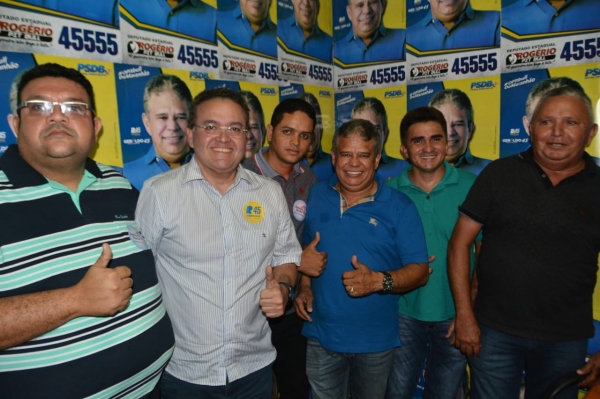 ROBERTO ROCHA E ROGÉRIO PITBULL MOSTRAM FORÇA EM BACABAL.