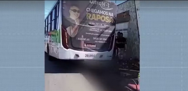 MULHER MORRE AO SER ATROPELADA POR ÔNIBUS NA GRANDE SÃO LUÍS