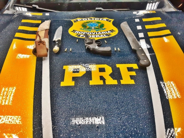 MARANHÃO - Arma de fogo ilegal e munições são apreendidas pela PRF na BR-010
