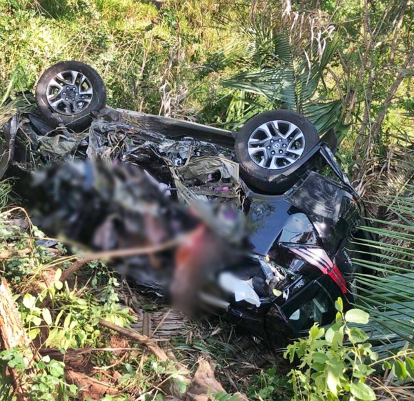 Colisão entre carro e carreta mata duas pessoas na BR-316, no MA