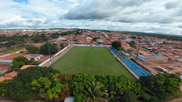 SECRETARIA DE ESPORTES BAIXA RESOLUÇÃO E AUTORIZA PRÁTICA ESPORTIVA LIMITADA NO ESTÁDIO PEDRO MARANHÃO PARA OS PELADEIROS