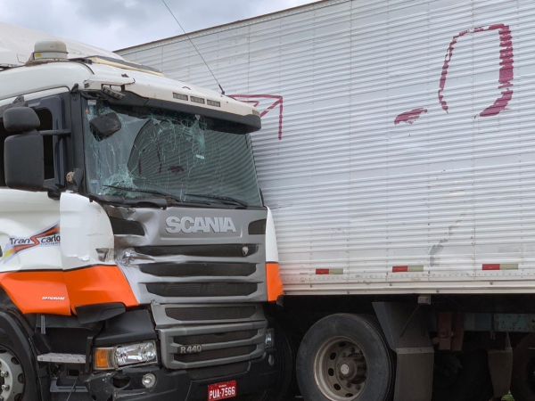 Acidente envolvendo seis veículos deixa a BR 010 parcialmente interditada, em Imperatriz/MA