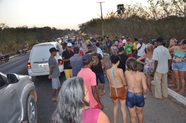 FIM DE SEMANA - Dois acidentes deixam quatro mortos na BR-222 próximo a Buriticupu