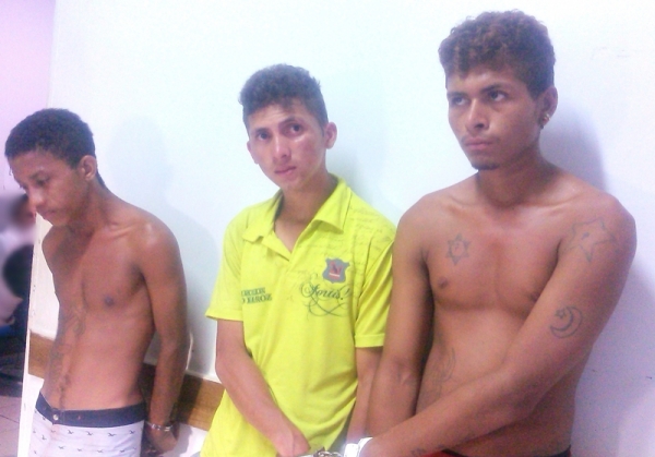 Polícia Militar de Açailândia prende três jovens acusados de vários assaltos na cidade.